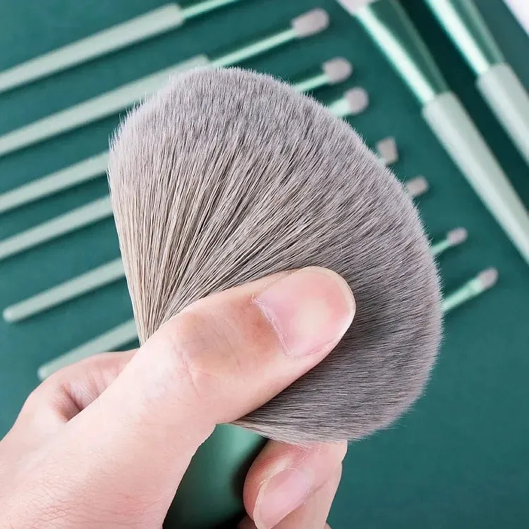 فرشاه مكياج عالية الجوده - High quality makeup brush